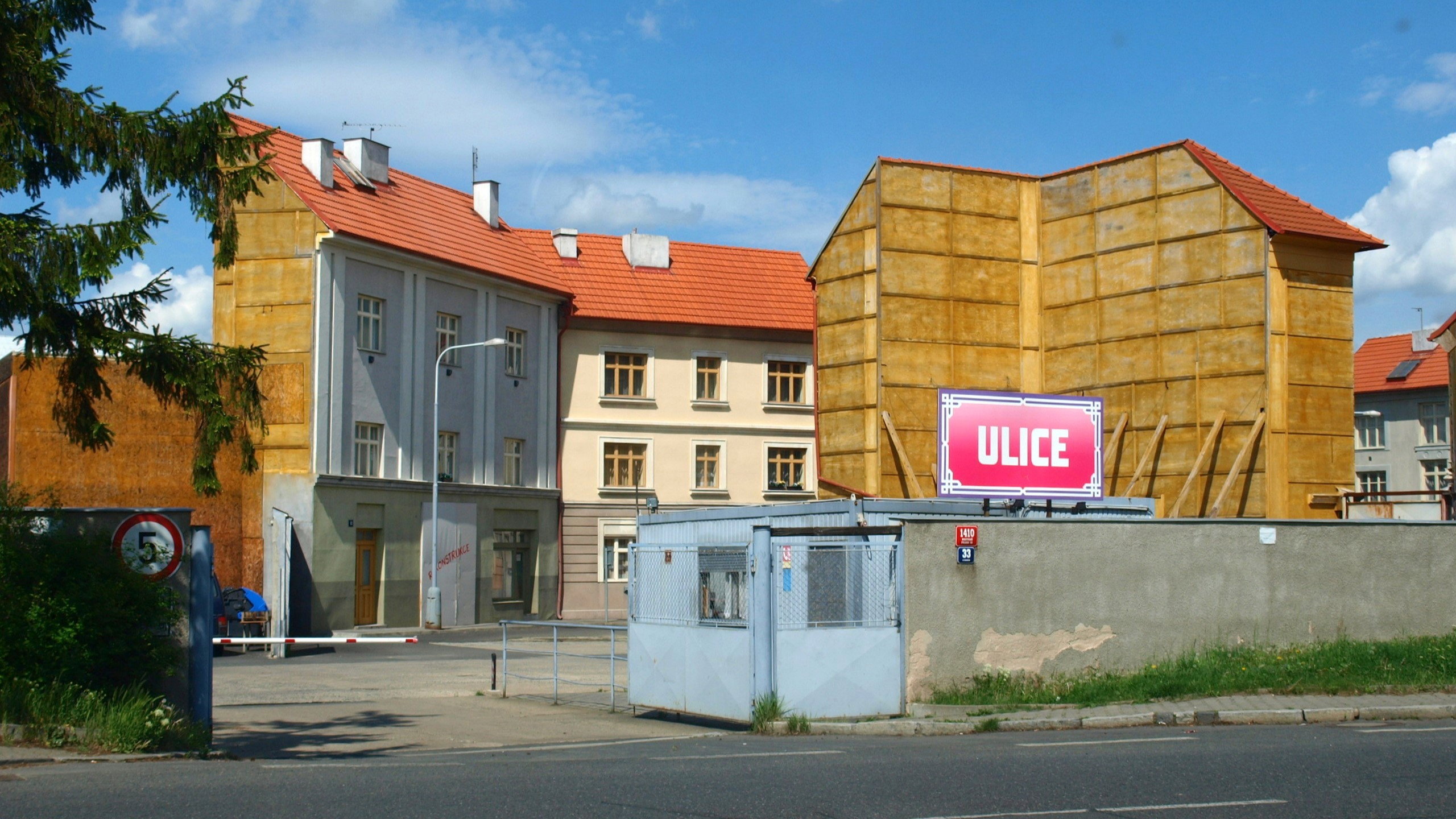BG